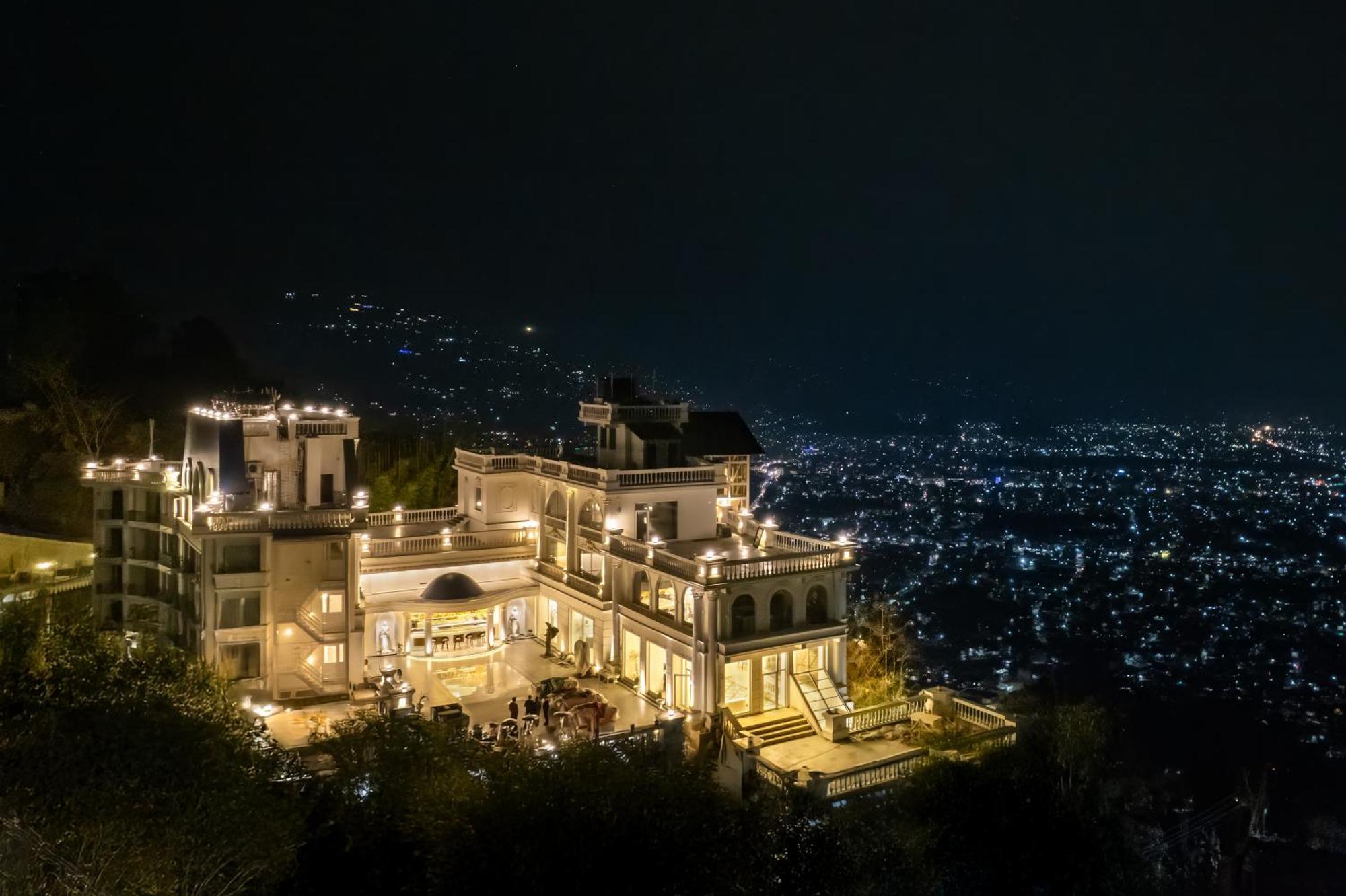 Le Glamour Resort & Wellness Spa Pokhara Eksteriør billede