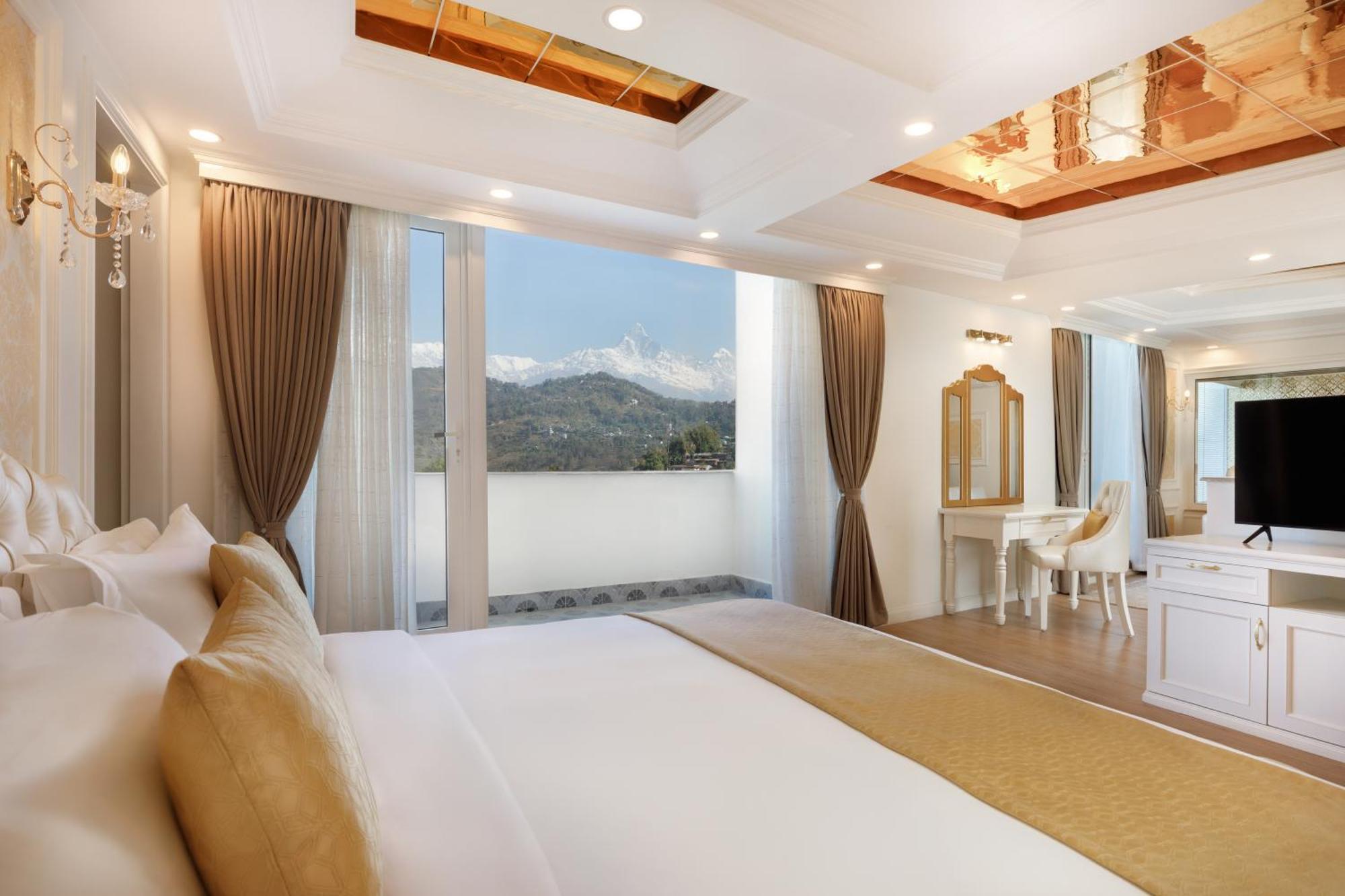 Le Glamour Resort & Wellness Spa Pokhara Eksteriør billede